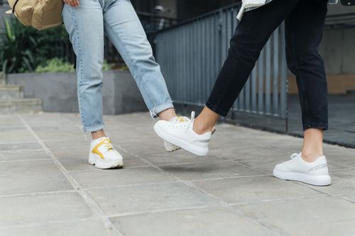 Damen-Sneaker mit Plateau 7